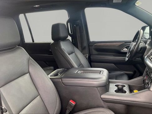 Used 2022 Chevrolet Suburban Z71 w/ Z71 Off-Road Package image 32