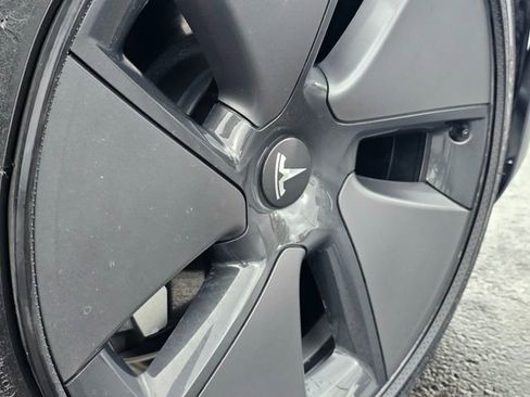 Used 2023 Tesla Model 3 Standard Range image 6