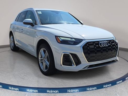 Used 2024 Audi Q5 e Premium w/ Convenience Package AWD/4WD image 4