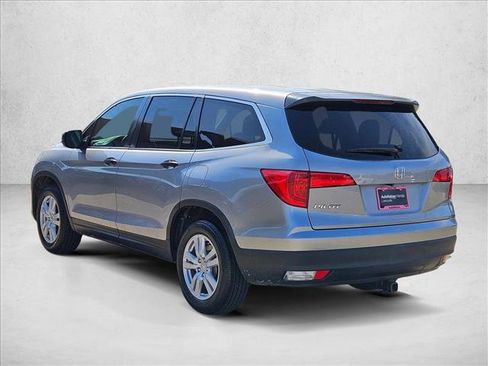 Used 2018 Honda Pilot LX image 7