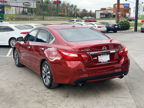 Used 2016 Nissan Altima 2.5 SL w/ 2.5 Technology w/LED Package image 4