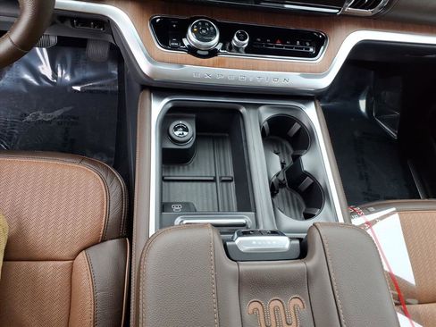 New 2026 Ford Expedition King Ranch image 17
