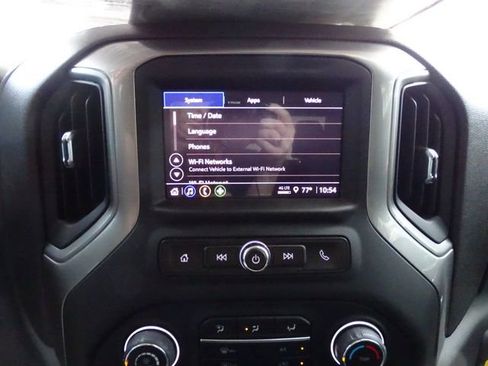 Used 2024 Chevrolet Silverado 1500 Custom w/ Turbomax Blackout Package RWD image 11