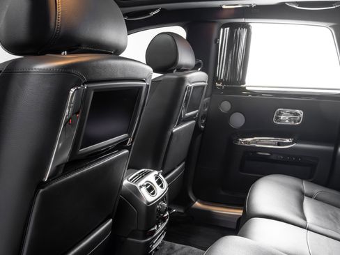 Used 2011 Rolls-Royce Ghost image 58