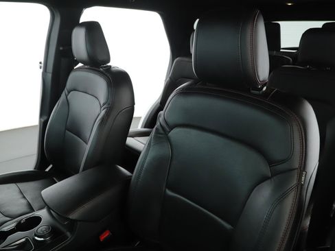 Used 2019 Ford Explorer Sport AWD/4WD image 4