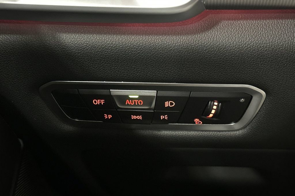 Certified 2023 BMW X5 xDrive40i w/ M Sport Package AWD/4WD image 32
