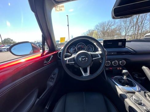 Used 2025 MAZDA MX-5 Miata RF Grand Touring image 15