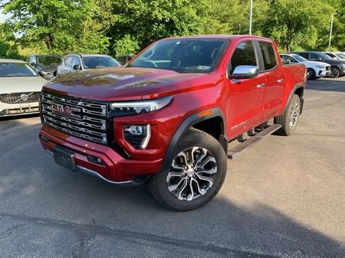 Used 2024 GMC Canyon Denali AWD/4WD image 1