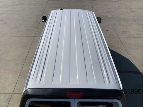 Used 2023 GMC Savana 2500 w/ Driver Convenience Package image 8