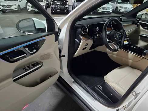 Used 2026 Mercedes-Benz GLC 300 4MATIC image 20
