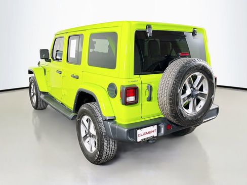 Used 2021 Jeep Wrangler Unlimited Sahara w/ Uconnect 4C Nav & Sound Group AWD/4WD image 9