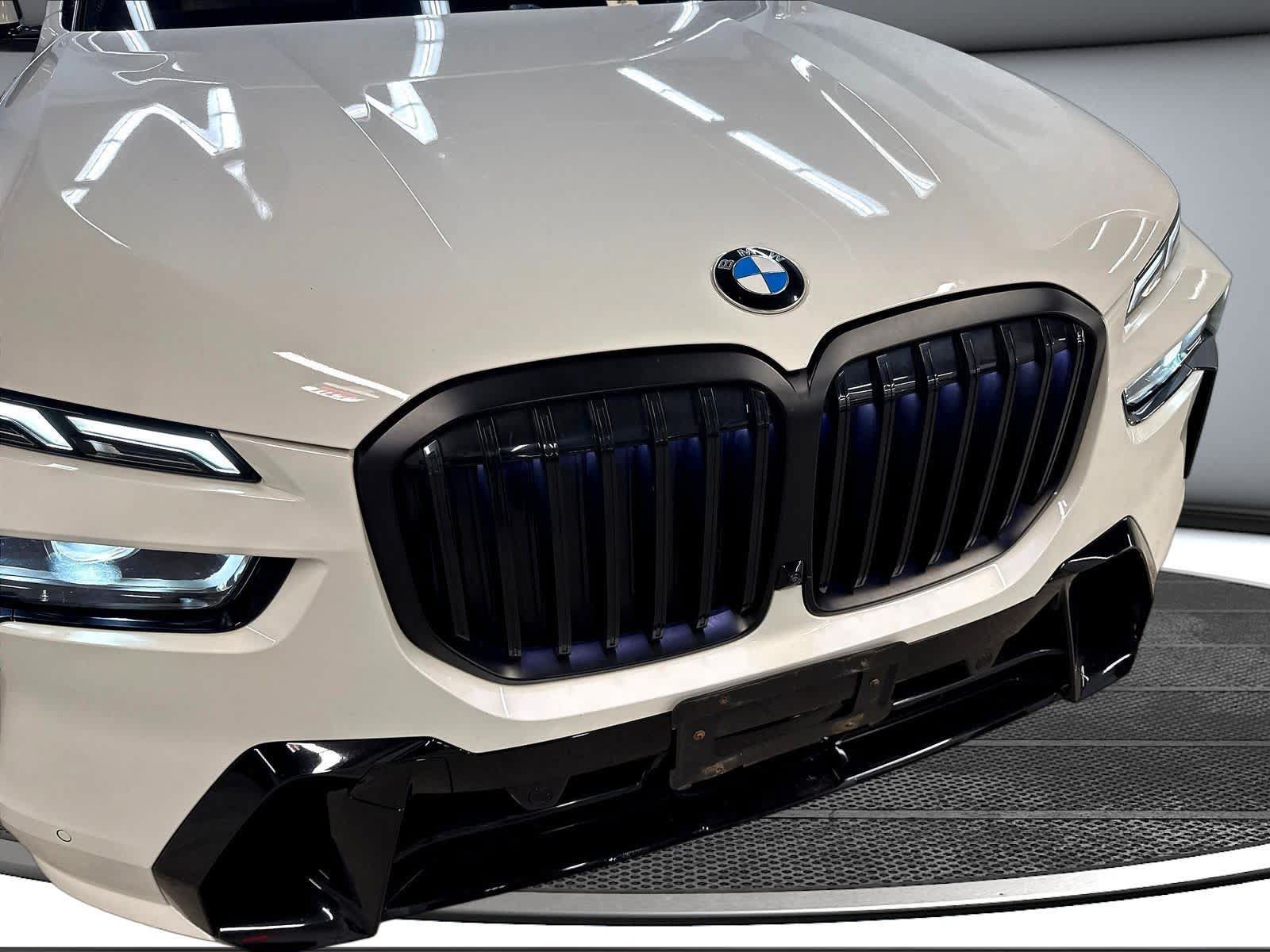 Used 2024 BMW X7 xDrive40i w/ M Sport Package AWD/4WD image 36
