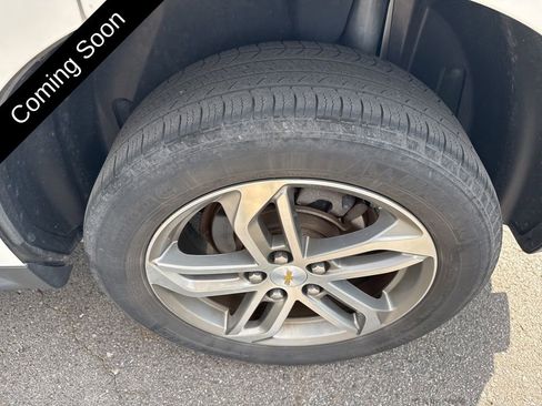 Used 2017 Chevrolet Equinox Premier w/ Enhanced Convenience Package image 22