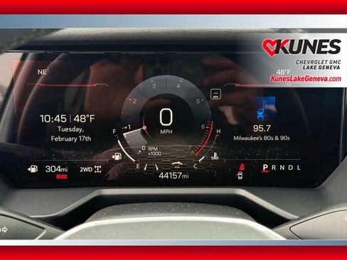 Used 2024 GMC Acadia Elevation image 27