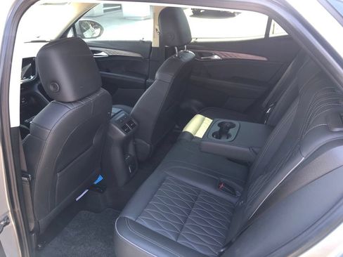 Used 2023 Buick Envision Avenir FWD image 18