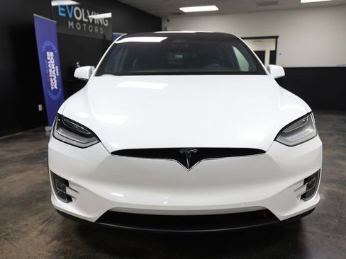Used 2020 Tesla Model X Long Range image 5