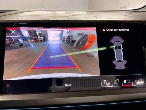 Used 2023 Audi Q4 e-tron Premium Plus w/ Premium Plus image 22