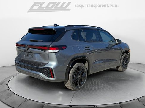 New 2026 Volkswagen Tiguan SE R-Line image 7