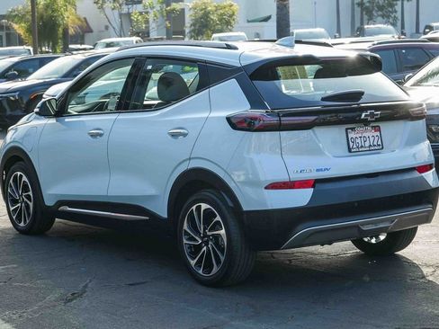 Used 2023 Chevrolet Bolt EUV Premier w/ Super Cruise Package image 4