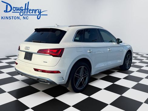 Used 2021 Audi Q5 e Prestige AWD/4WD image 5