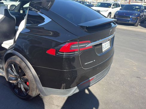 Used 2018 Tesla Model X P100D image 20
