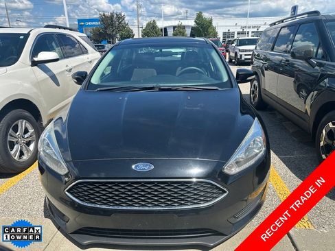 Used 2016 Ford Focus SE FWD image 4