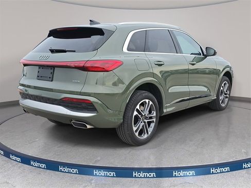 Used 2025 Audi Q5 Premium w/ Convenience Package image 6