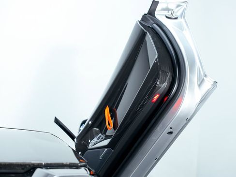 Used 2021 Lamborghini Aventador SVJ image 40