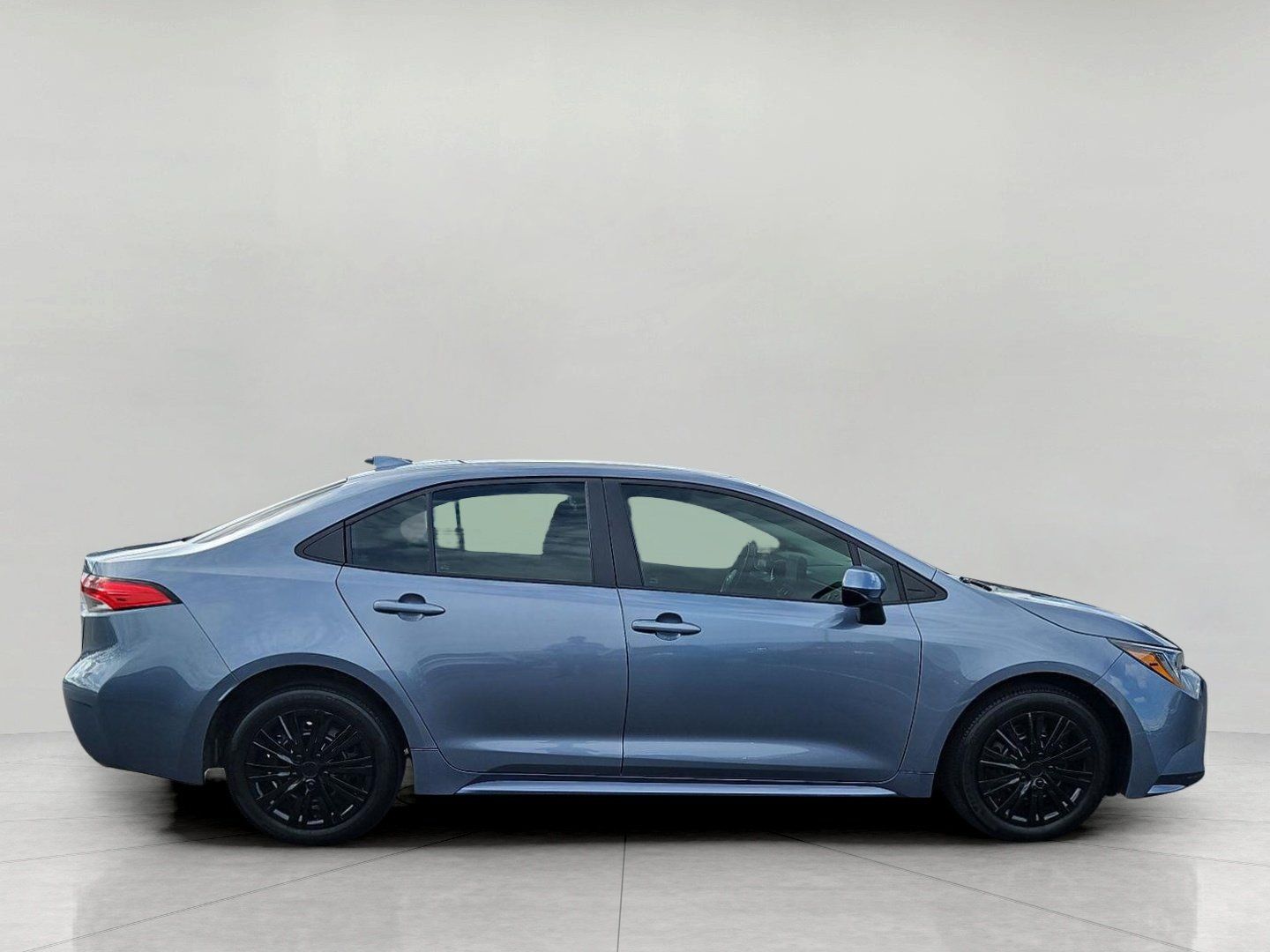 Used 2024 Toyota Corolla LE FWD image 9