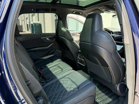 Used 2023 Audi SQ7 Prestige AWD/4WD image 20