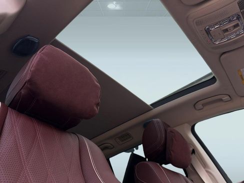New 2026 Mercedes-Benz Maybach GLS 600 4MATIC image 13