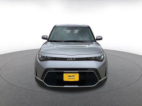 Used 2025 Kia Soul LX w/ LX Technology Package FWD image 4