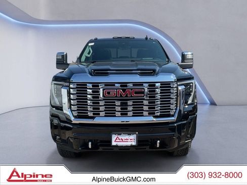 Used 2024 GMC Sierra 2500 Denali w/ Denali Reserve Package AWD/4WD image 8