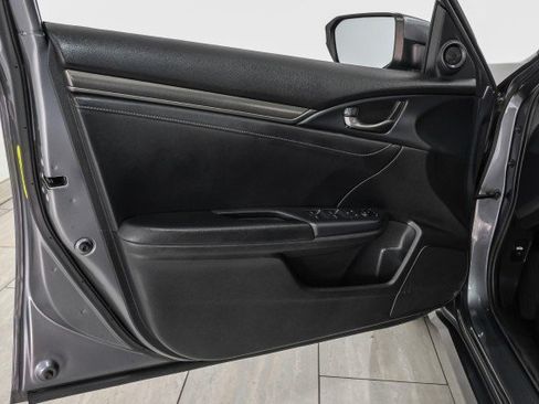 Used 2018 Honda Civic EX-L image 33