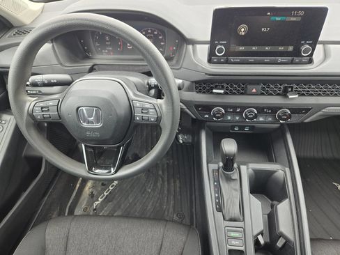 Used 2025 Honda Accord SE image 28