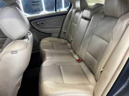 Used 2014 Ford Taurus Limited FWD image 19