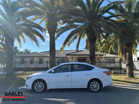 Used 2017 Nissan Sentra SV w/ Style Package image 7