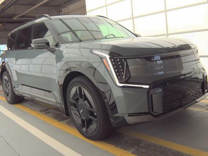 Certified 2024 Kia EV9 GT-Line