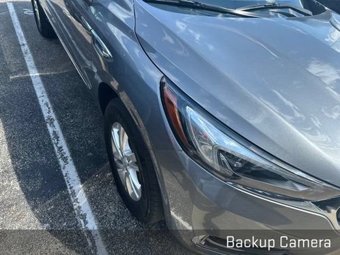 Used 2019 Buick Enclave Essence FWD image 7