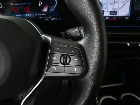 Used 2023 BMW X1 xDrive28i image 11