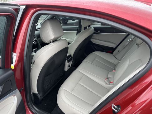Used 2023 Genesis G70 2.0T AWD/4WD image 14