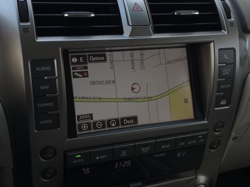 Used 2015 Lexus GX 460 image 22