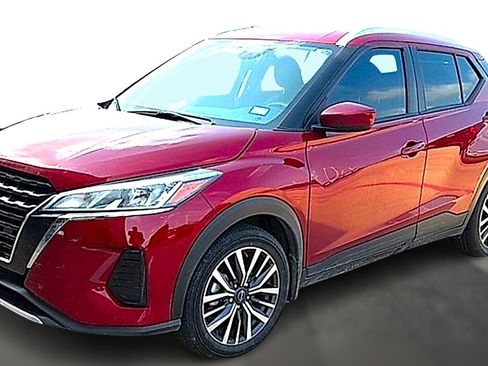 Used 2024 Nissan Kicks SV FWD image 1