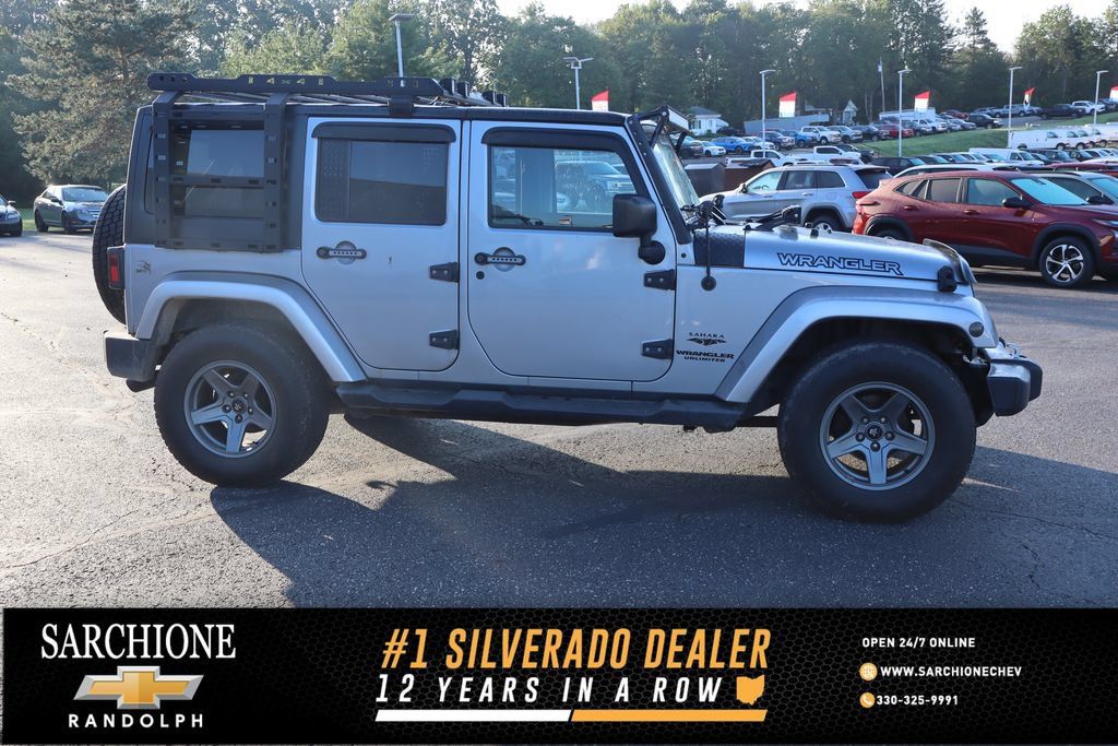 Used 2015 Jeep Wrangler Unlimited Sahara w/ Connectivity Group AWD/4WD image 1