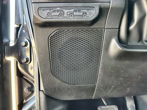 Used 2025 Jeep Wrangler Unlimited Sport AWD/4WD image 23