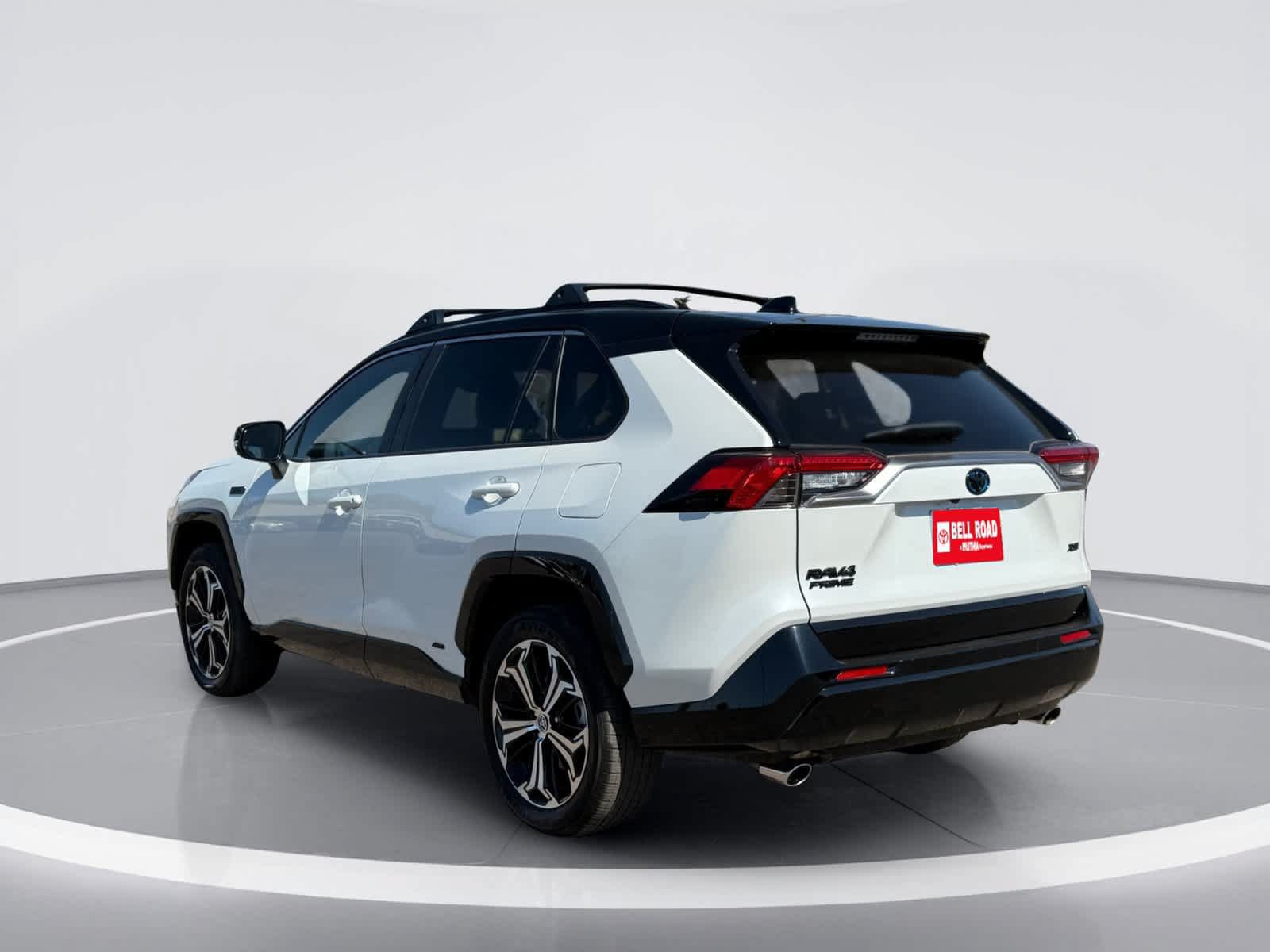 Used 2023 Toyota RAV4 XSE w/ Weather Package AWD/4WD image 6
