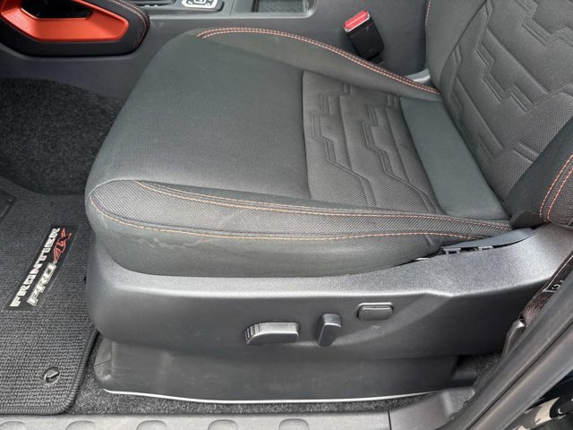 Used 2026 Nissan Frontier PRO-4X AWD/4WD image 9