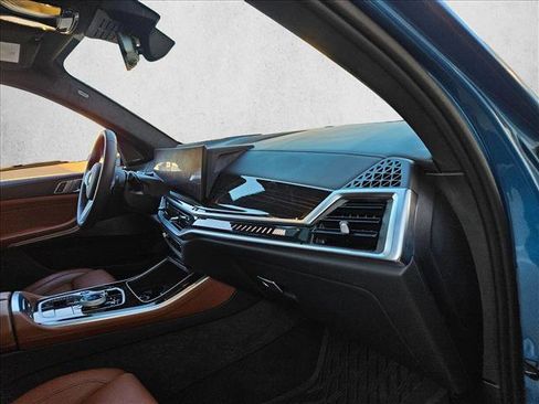 Used 2026 BMW X5 M60i image 23