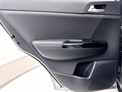 Used 2020 Kia Sportage EX FWD image 31