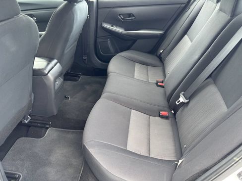 Used 2024 Nissan Sentra SV FWD image 23
